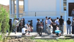 Lebapda biometriki pasport üçin sentýabra nobat berilýär. Aşgabadyň aeroportunda käbir ýolagçylar uçara goýberilmeýär