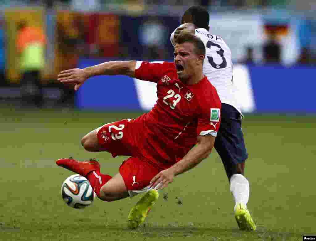 Дар бозии дувуми шаби 20-ум ба 21-уми июн тими Шветсария ва Фаронса бо ҳам рақобат карданд, ки бозӣ бо ҳисоби 5-2 ба фоидаи Фаронса анҷом ёфт.