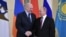 Прэзыдэнты Расеі і Беларусі Уладзімір Пуцін і Аляксандар Лукашэнка перад паседжаньнем у Маскве, 6 сьнежня 2018