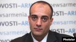 Նախագահի մամուլի քարտուղար Արման Սաղաթելյան