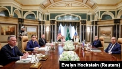 دیدار وزرای خارجه آمریکا و روسیه در ریاض، ۳۰ بهمن