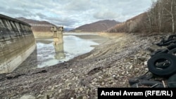 Barajul Paltinu, golit, pe 2 decembrie 2025.