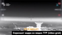 Ураження радіотелескопа РТ-70 під Євпаторією, скріншот кадру з відео ГУР