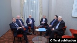 Словакия -- Встреча глав МИД Армении и Азербайджана при участии сопредседателей Минской группы ОБСЕ и личного представителя действующего председателя ОБСЕ, Братислава, 4 декабря 2019 г.