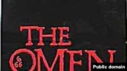 После выхода первой версии «Омена» 30 лет назад автора сценария Дэвида Селтцера убило молнией, а исполнитель главной роли Грегори Пек едва не погиб в авиакатастрофе