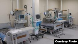 Кыргыз-түрк ооруканасындагы жабдуулар.