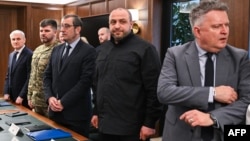 Рустем Умєров (другий праворуч) очолив українську делегацію на переговорах із американськими урядовцями у Флориді