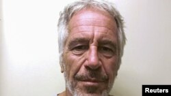 تصویری از جفری اپستین در زندان نیویورک