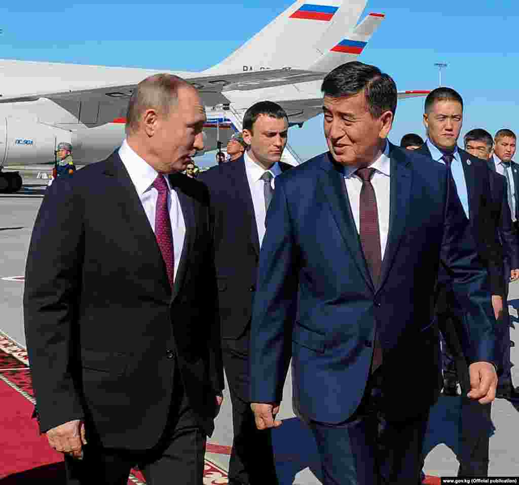 Орусия президенти Путин Борбор Азия боюнча сапарга чыгып, эки күндөн бери Казакстанда, андан кийин Тажикстанда болду.&nbsp;