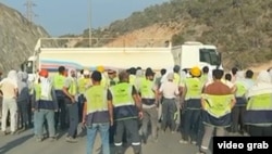 “Аккую” атом электр станцияси қурилишида ишлаётган ишчиларнинг норозилик намойиши, 2025 йил 23 июль.